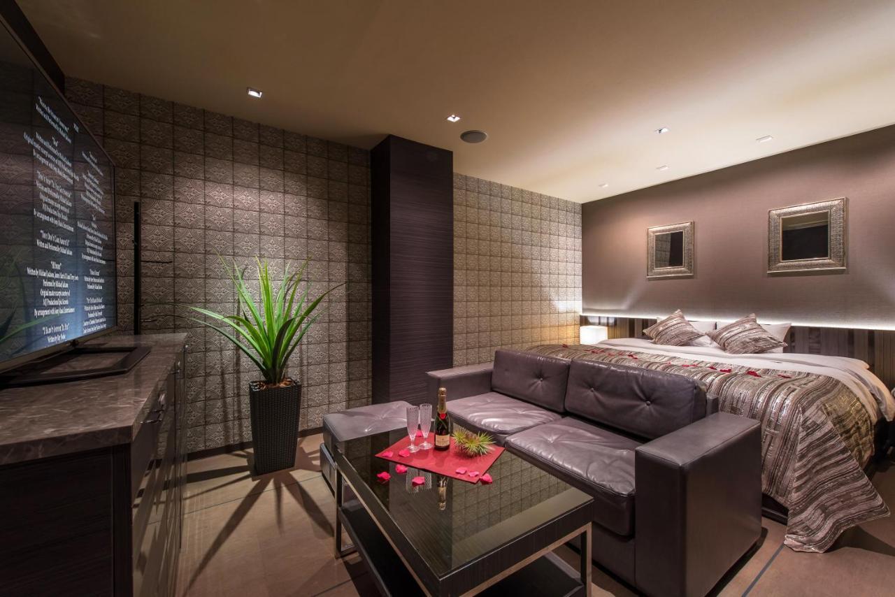 Hotel Lotus Iwatsuki (Adults Only) Сайтама Екстериор снимка