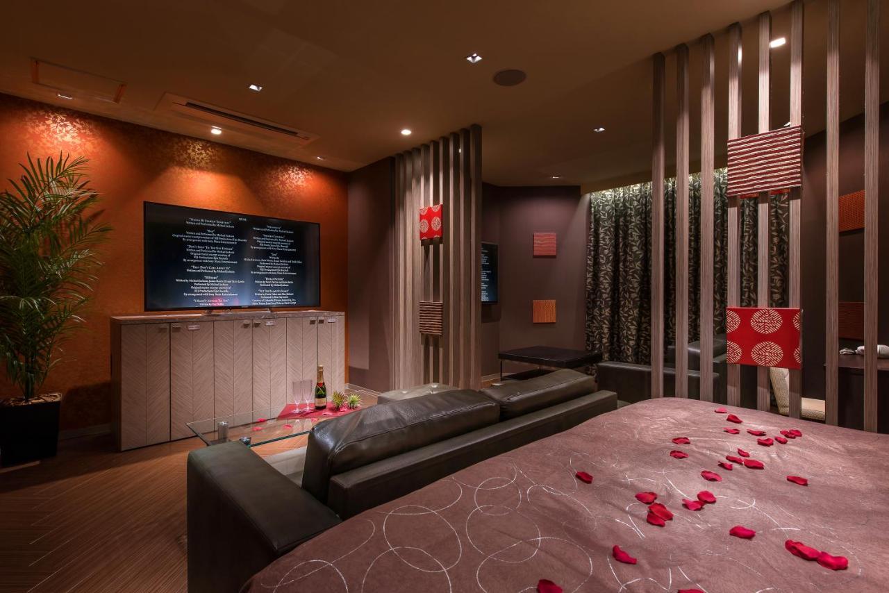 Hotel Lotus Iwatsuki (Adults Only) Сайтама Екстериор снимка