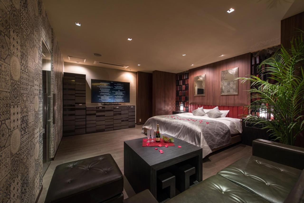 Hotel Lotus Iwatsuki (Adults Only) Сайтама Екстериор снимка